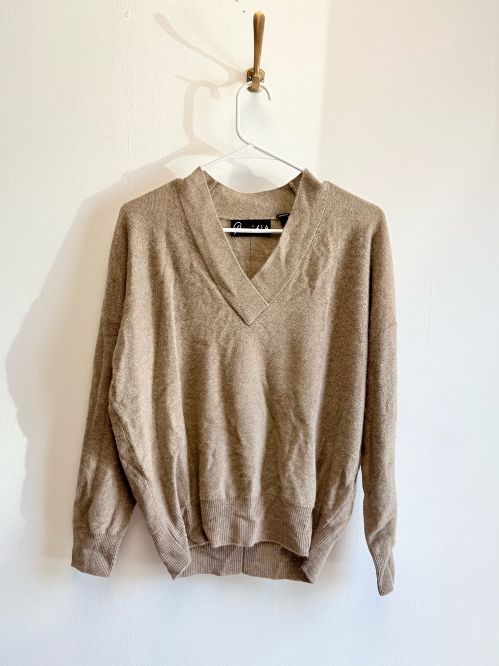 Parrish LA Taupe 100% Cashmere V Neck Sweater Small
